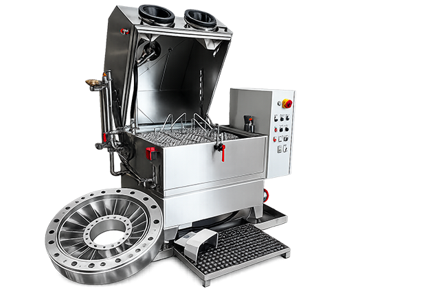 Entfettungsmaschine mit einem Bauteil aus der Luftfahrtindustrie